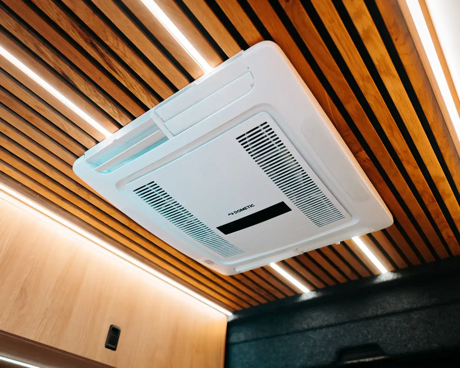 Roof air conditioning, bespoke 4x4 Mercedes Sprinter campervan