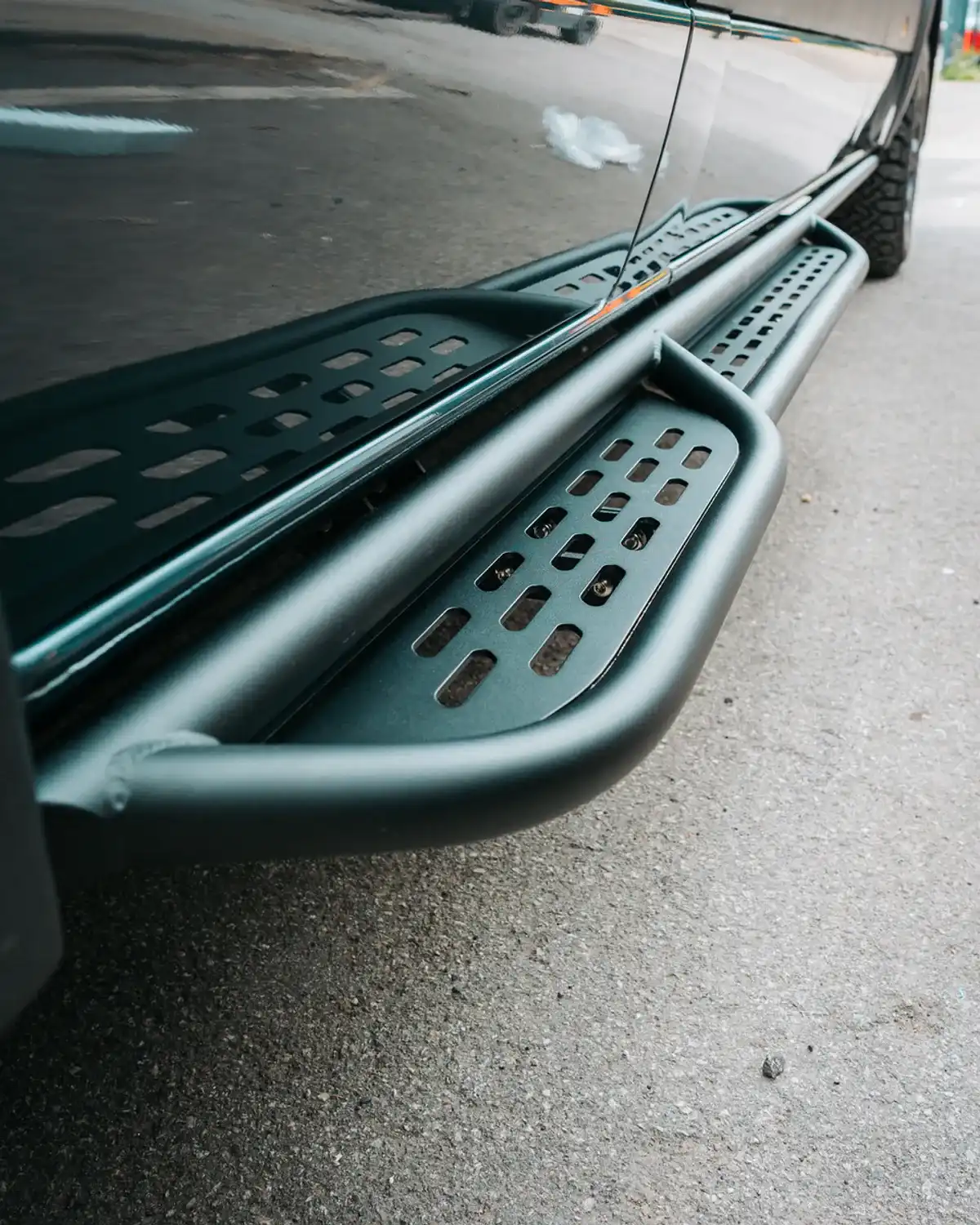 Side steps, bespoke 4x4 Mercedes Sprinter campervan